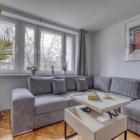 3beds In Citycenter Fast Wifi * ワルシャワ